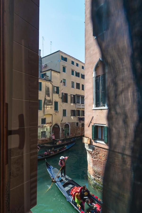 Tre Sestieri Terrace Canal View Venice Exterior photo